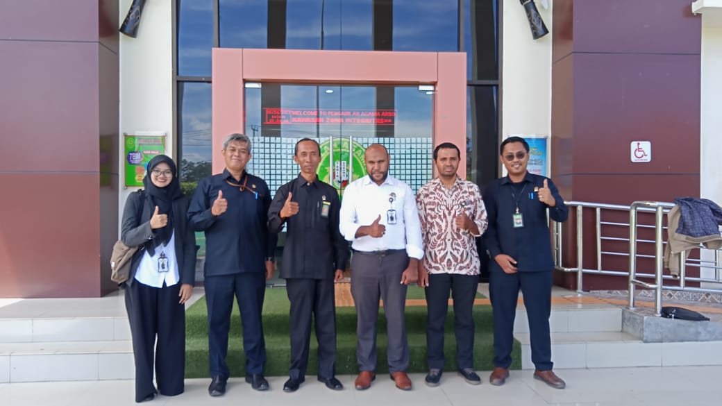 KunjuganPKYWilPApua1