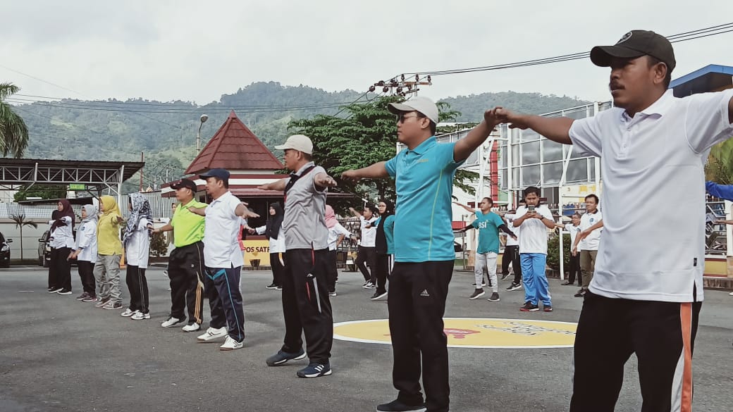 Senam pagi PTAA